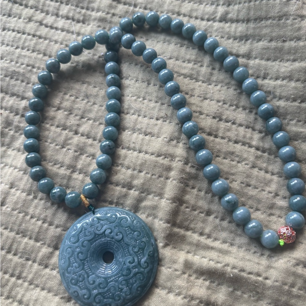 Grade A Jadeite Beaded Necklace with Pendant - Picture 9 of 9